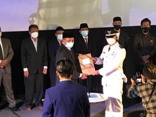 Kades Sayati Nandar Kusnandar Lantik 16 Ketua RW Secara Serentak